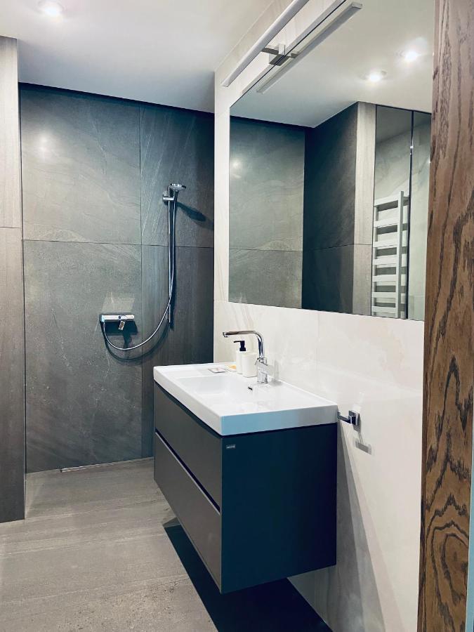 Loftowe M Apartament Poleska Appartement Częstochowa Buitenkant foto